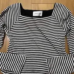 カプリシュレマージュ　スクエアネックT