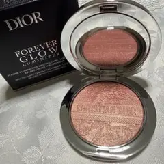 ディオールスキン　フォーエヴァーグロウルミナイザー　004コーラルグロウチーク