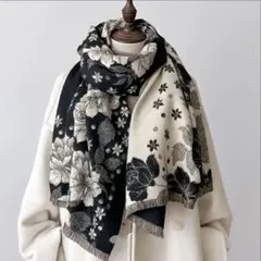 花柄ストール 黒と白 フリンジ付き　和服　洋装