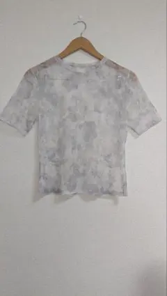 【GU】半袖シアーTシャツ 花柄 グレー Sサイズ クルーネック 伸縮性有