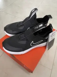Nike ブラック スニーカー　スリッポン　22センチ