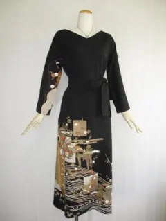 Ｍ～Lサイズ　黒留袖からの着物リメイクドレスです　着丈１２３cm