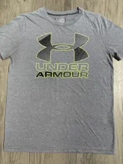 【匿名配送＆送料込み】アンダーアーマーTシャツ YXL(身長160cm前後目安)