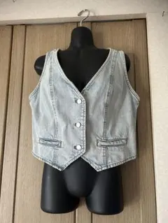 ジーパンベスト(デニムベスト)ライトブルー未使用Ｌ〜XLサイズ美品です