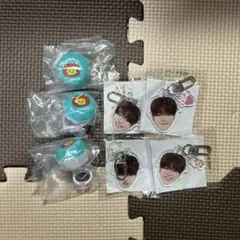 ジェヒョク　TREASURE 顔アクキー カプセルトイ 喜怒哀楽