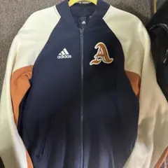 adidas ジップアップトラックジャケット ネイビー/クリーム/オレンジ限定色