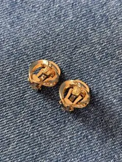 Item thumbnail for item 1529a04c-95d1-458e-ae6f-1e20a3fc6640