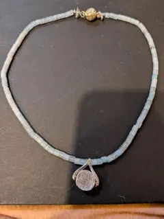 アクアマリンと水晶玉のネックレス