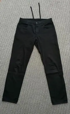 UNIQLO ウルトラストレッチカラージーンズ M76-84 ブラック