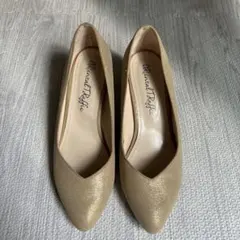 美品！キラキラビジュー付き⭐︎パーティーにも。パンプス　37