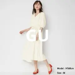 GU ワンピース　アイボリー