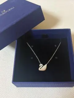 Swarovski スワン　ネックレス　シルバー&ゴールド