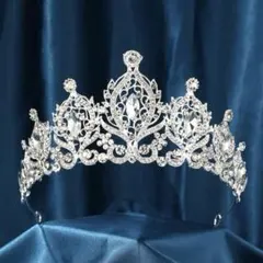【新品未使用】エレガントなクリスタルティアラ 結婚式 パーティ