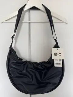 【新品タグ付き】貴重UNIQLOユニクロC レザータッチラウンドショルダーバッグ