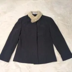 美品 グレー ノーカラージャケット ファー襟付き