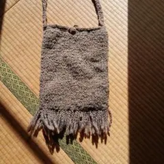 フリンジ付きブラウンショルダーバッグ