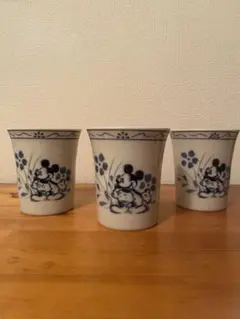 ディズニー　ミッキーマウス柄湯呑み3個セット