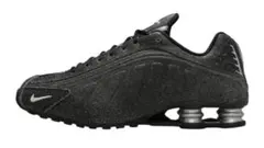 齋*レ様 Nike Shox R4 ブラック/メタリックシルバー