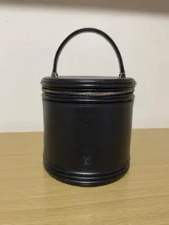 2025年最新】ルイヴィトン エピ ポーチの人気アイテム - メルカリ