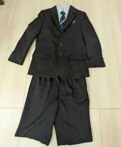 キッズフォーマルスーツ 130cm 黒ストライプ