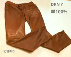 DKNY 柔らかい羊皮100%切替あり膝曲らく*⁠.⁠✧キャメルパンツ サイズ4