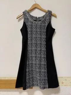 ノースリーブミニワンピース ビジュー付き Mサイズ