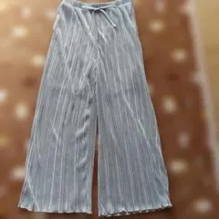 GU ストライプ柄 ワイドパンツ