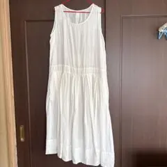 【新品】　so ホワイト キャミワンピース バックギャザー付き