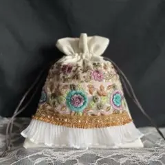 インド刺繍 巾着 バックチャーム23 ポーチ カゴ 編みポーチ - メルカリ