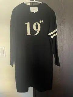 ICB アイシービー　ニットワンピース　長袖ニット　　毛100% カジュアル　S