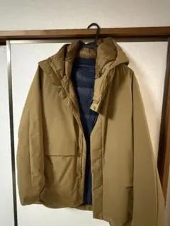 カーキ フード付きダウンジャケット