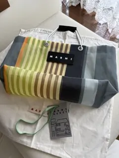 MARNIマルニ フラワーカフェ ストライプバッグ レーズン - メルカリ