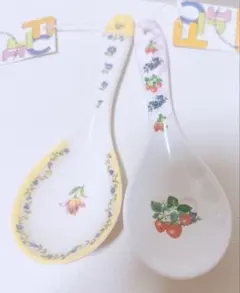 【新品】2点セット⭐︎花柄 ベリー柄 しゃもじ 耐熱120℃ メラミン樹脂のサムネイル