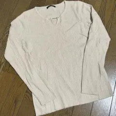 リブ編み ベージュ 長袖 Vネック トップス　イング