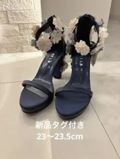 新品 FRAY I.D フラワーモチーフサンダル ネイビーのサムネイル
