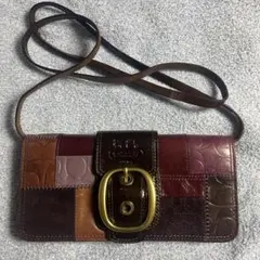 COACH ショルダー紐付き長財布