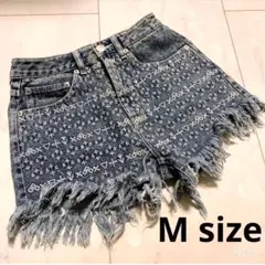 used★やや使用感あり ENVYM デニムショートパンツ　Mサイズ 刺繍