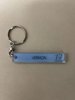 seventeen cafe 2024 アクリルキーホルダー　バーノン