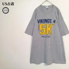 カレッジTシャツ　US古着　USA直輸入　VIKINGS　HUB　グレー　XL