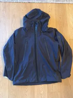 試着のみDESCENTE ALLTERRAINクレアスエアー BK - メルカリ