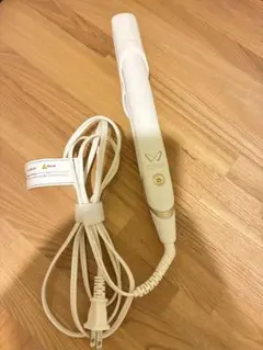 【美品】KINUJO ストレートヘアアイロン ワールドワイドモデル DS200