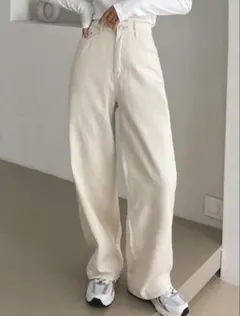 ワイドパンツ ストレートデニム アイボリーのサムネイル