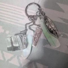 新品　ロクシタン　ノベルティ　キーホルダー