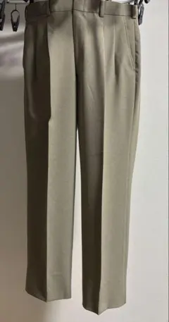 カーキ スラックス センタープレス