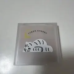 ETUDE ムジークタイガー プレイカラーアイズ 02のサムネイル