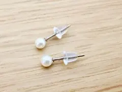 ベビーパールピアス チタン素材