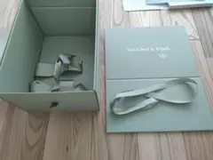 ヴァンクリーフ　空箱 袋