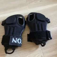 Item thumbnail for item ddc98c51-b61b-44f8-9c59-0825df2bdd2c