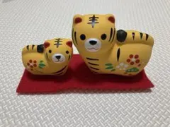 トラの置物セット（陶器製）