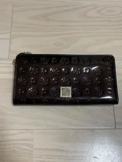 CLATHAS 長財布 エナメル カメリア型押しのサムネイル